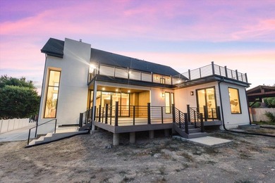 This stunning new home combines modern luxury with thoughtful - photo 43
