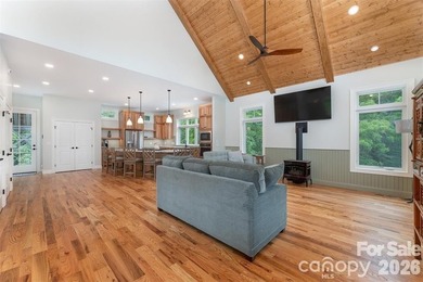 Uncover an exceptional multi-residence compound offering - photo 8