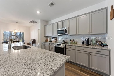 BETTER THAN NEW!!!Built 2023 on a PREMIUM LOT you can move right - photo 10
