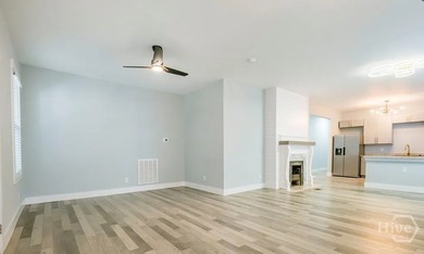 Two doors, one incredible opportunity. Welcome to 1105 and 1107 - photo 11
