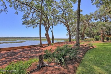 Experience quiet, coastal luxury on .85 acres of waterfront - photo 14