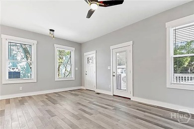 Two doors, one incredible opportunity. Welcome to 1105 and 1107 - photo 15