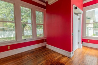 Historic Elegance Meets Modern Convenience in Waco,TX

Step