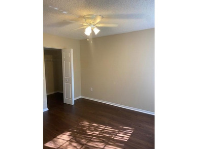 Long term great tenant in place paying $2500 a month .Lease - photo 6