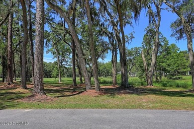 Experience quiet, coastal luxury on .85 acres of waterfront - photo 32
