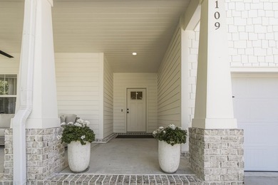 Welcome to Bear Creek, Freeport's premier gated community and - photo 2