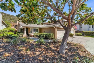 Beautiful single-story home located in *The Cottages*, one of - photo 2