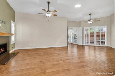Beautiful single-story home located in *The Cottages*, one of - photo 5