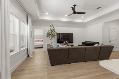 Welcome to Bear Creek, Freeport's premier gated community and - photo 10