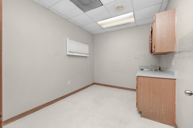 914 B has a total of 3702 sq ft. on the first floor and 356 on - photo 18