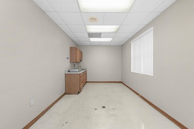 914 B has a total of 3702 sq ft. on the first floor and 356 on - photo 24