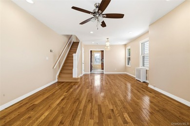 This charming detached Colonial offers the perfect blend of - photo 6