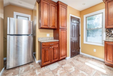This charming detached Colonial offers the perfect blend of - photo 8