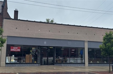 Beautiful Commercial Building with Established Daycare Business - photo 1
