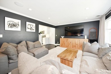 MOVE IN READY completely renovated 3 Bedroom, 2 Bath expanded - photo 4