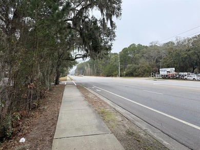 Two highway frontage lots being sold as a package. With 200 feet - photo 8