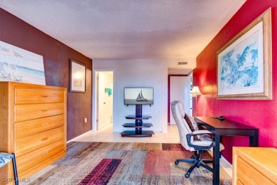 Top-floor PENTHOUSE unit with elevator access, offering ultimate - photo 11