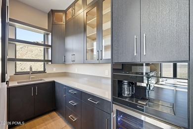 This stunning 4 bedroom home in SkyRidge offers breathtaking - photo 27