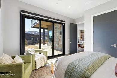 This stunning 4 bedroom home in SkyRidge offers breathtaking - photo 30