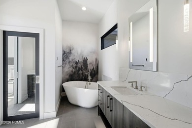 This stunning 4 bedroom home in SkyRidge offers breathtaking - photo 35