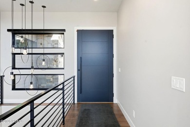 This stunning 4 bedroom home in SkyRidge offers breathtaking - photo 40