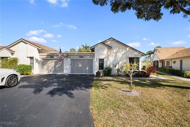 (private lake, pond, coastal) Condo For Sale in Fort Myers Florida