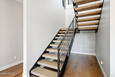This stunning 4 bedroom home in SkyRidge offers breathtaking - photo 41