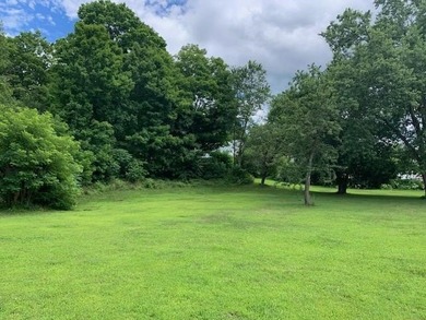 Centrally located, in the picturesque village of South Royalton - photo 2