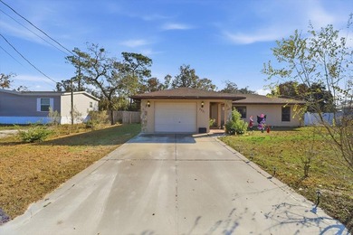**Charming 2-Bedroom Ranch Home in Homosassa**
Welcome to this - photo 6