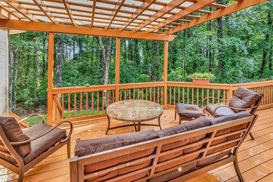 Discover space, comfort, and exceptional value in this - photo 3