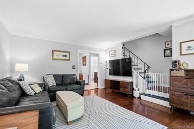 From the moment you arrive at The Woodlands at Islip, you'll - photo 3