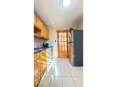 Spacious One-Bedroom Co-op in Prime Location. Welcome to this