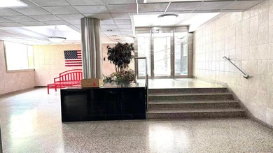 Spacious One-Bedroom Co-op in Prime Location. Welcome to this