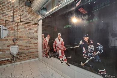 Incredible opportunity to own a piece of historic Detroit! This - photo 24
