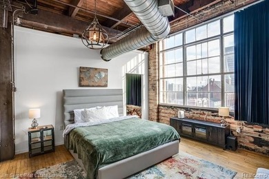 Incredible opportunity to own a piece of historic Detroit! This - photo 28