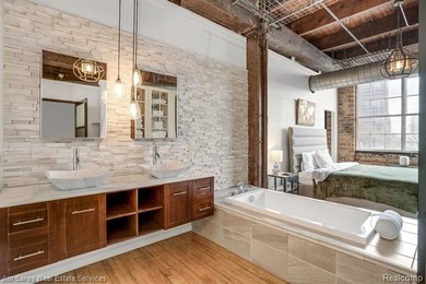 Incredible opportunity to own a piece of historic Detroit! This - photo 31
