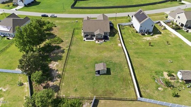 Welcome to this spacious home in the desirable Beverly Place - photo 33