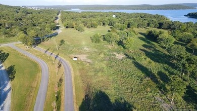 WELCOME TO THE PRESERVE AT 9A!! Nestled in a secluded cove, The - photo 4
