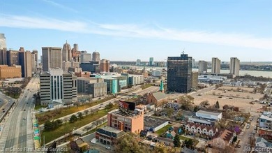 Incredible opportunity to own a piece of historic Detroit! This - photo 37