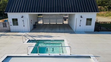 WELCOME TO THE PRESERVE AT 9A!! Nestled in a secluded cove, The - photo 7