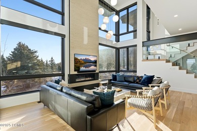 This six-bedroom residence features an open, thoughtfully - photo 3