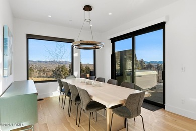 This six-bedroom residence features an open, thoughtfully - photo 10