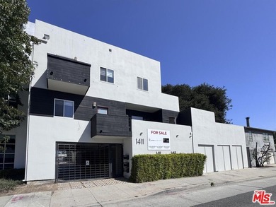 New Pricing for an Incredible Property! We are pleased to - photo 4