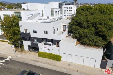 New Pricing for an Incredible Property! We are pleased to - photo 10