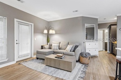 Beautifully appointed and offered fully furnished, this elegant - photo 4
