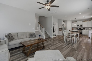 Welcome to 258 Collier Gate, a beautifully maintained home - photo 12