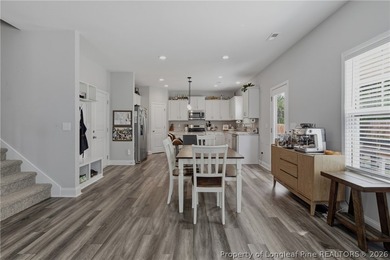 Welcome to 258 Collier Gate, a beautifully maintained home - photo 14