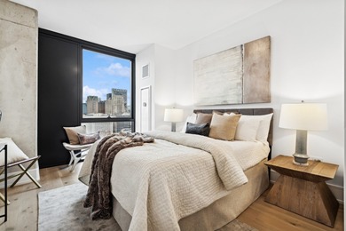 Stunning city and river views! Experience sophisticated urban