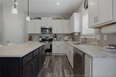 Welcome to 258 Collier Gate, a beautifully maintained home - photo 21
