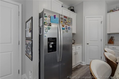 Welcome to 258 Collier Gate, a beautifully maintained home - photo 22